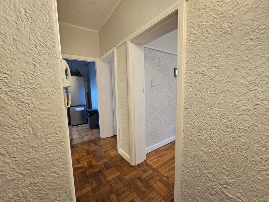 To Let 1 Bedroom Property for Rent in Gardens Western Cape